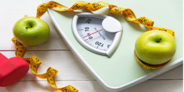 The Hidden Dangers of Crash Diets: How Rapid Weight Loss Damages Your Health and Lifestyle